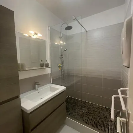 Appartement T2 Proche Carqueiranne
