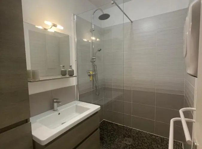 Apartment T2 Proche Carqueiranne